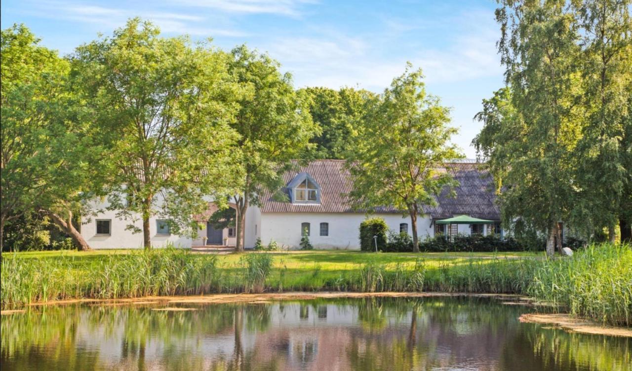 Ostergard Kultur B&B Laeso エクステリア 写真